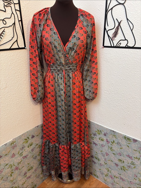 Dresses & Skirts - Beautiful coral pink and gray floral high-low tiered ruffle maxi dress. Size L.